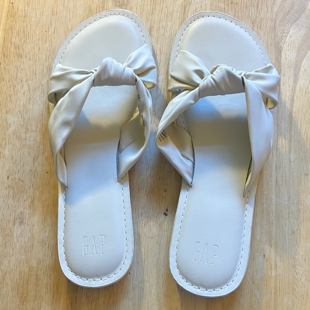 GAP Femme Slide Sandals with Bow, Bone White 7